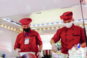 Khu vực bếp của Nisshin Seifun Welna tại Lễ hội Việt – Nhật 2026
